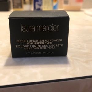 Laura Mercier secret brightening powder